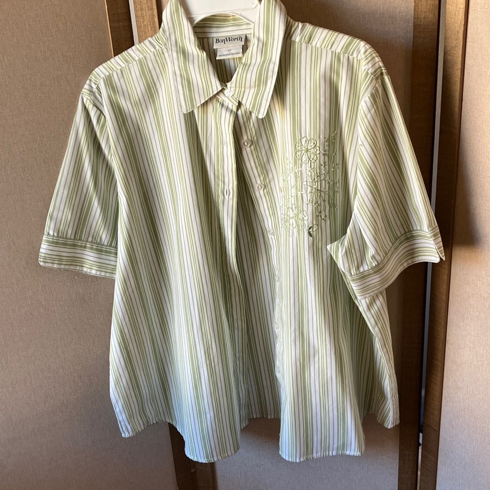 FINAL MARKDOWN Bonworth ladies Shirt with Green and White Stripes lp